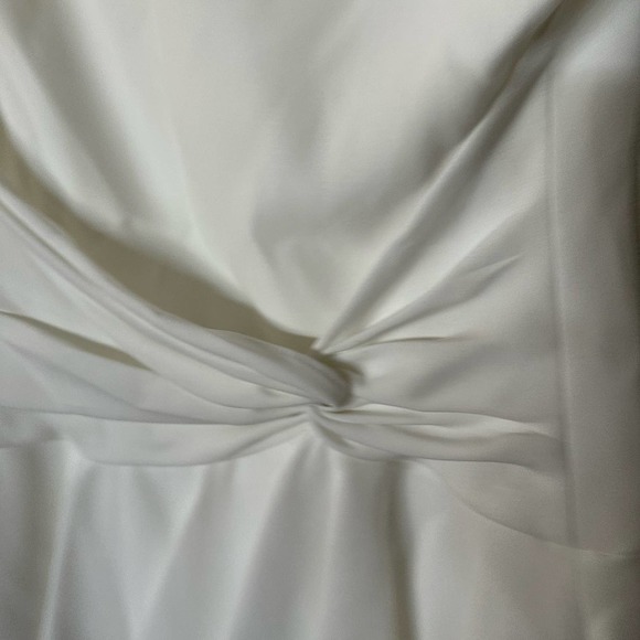 Cinq a Sept NWT Ivory Fontaine Twist Front Overlay Crepe Mini Dress Size 8 - Picture 4 of 11